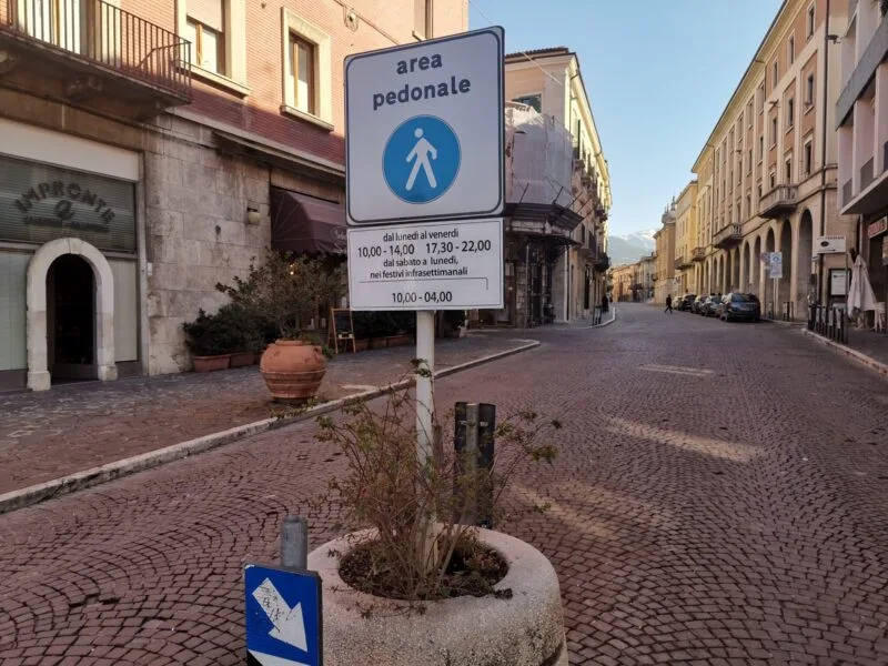 Cartello di inizio zona pedonale